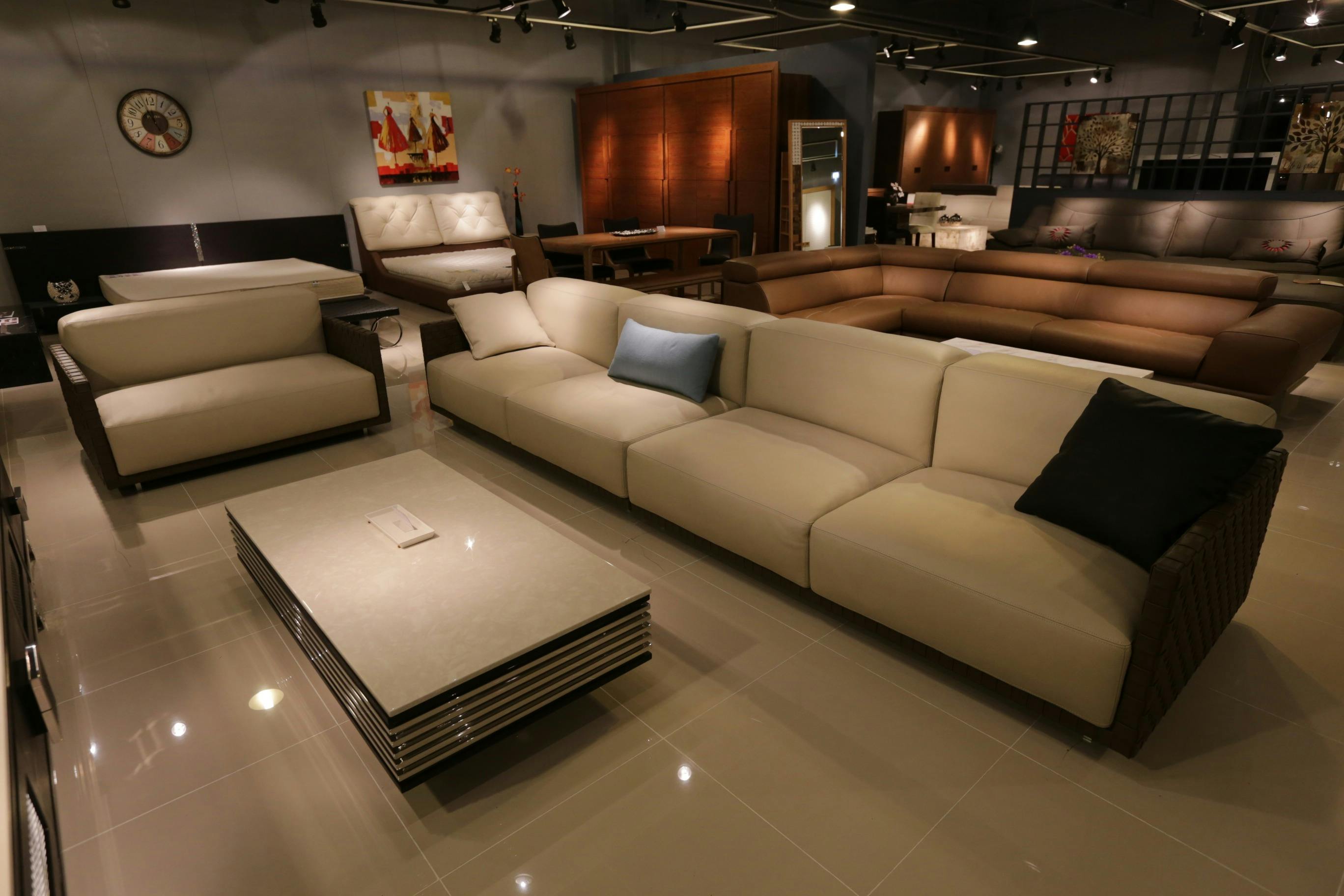 Sofa polishing
